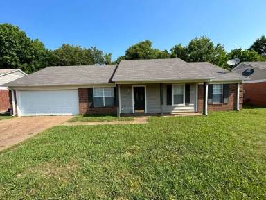 Main picture of 2664 Waverly Dr