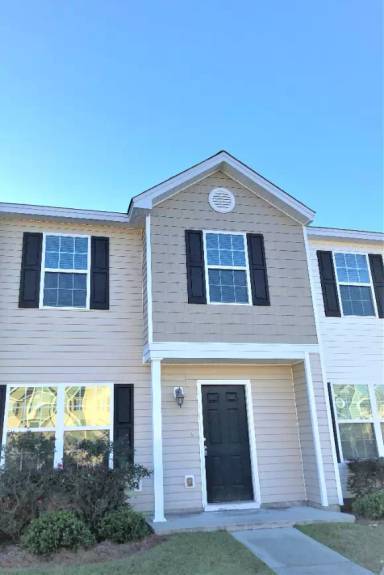 Main picture of 13 Transom Rd