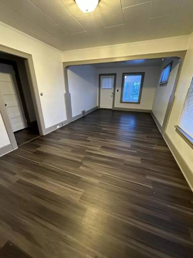 Main picture of 400 2nd Ave SW