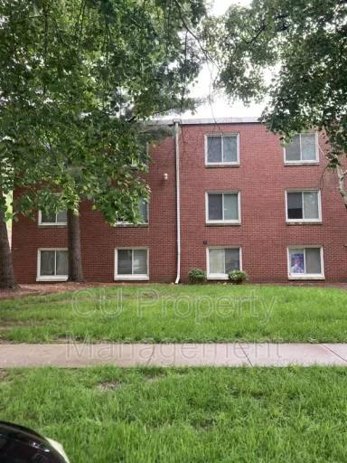 Main picture of 709-11 W Church St