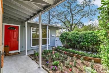 Main picture of 5430 Carew St