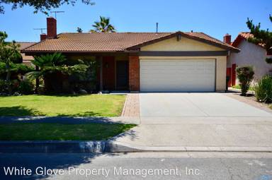 Main picture of 20003 Christina Cir