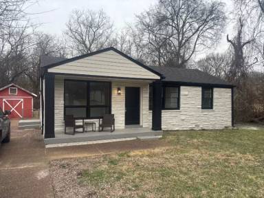 Main picture of 35 Whitsett Rd