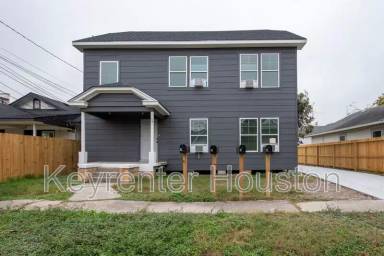 Main picture of 17 Norwood St