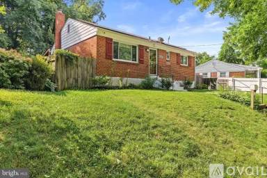 Main picture of 13313 Keating St