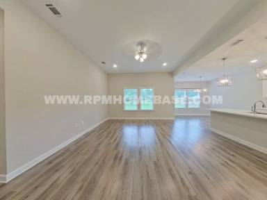 Main picture of 2544 Kingston Rd