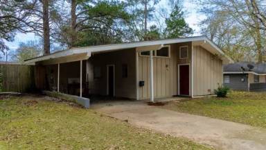 Main picture of 338 Queen Catherine Ln