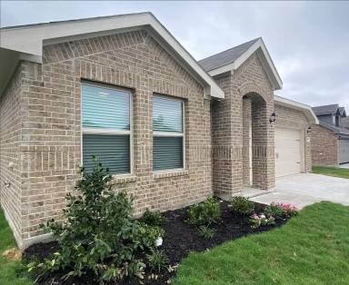 Main picture of 5816 Utopia Dr