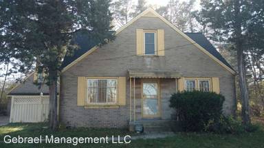 Main picture of 2329 W Carpenter Rd