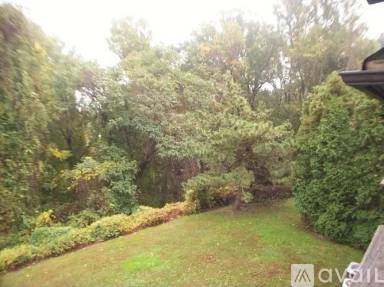 Main picture of 103 Foxfire Dr