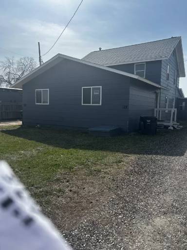 Main picture of 1191 E Clark St