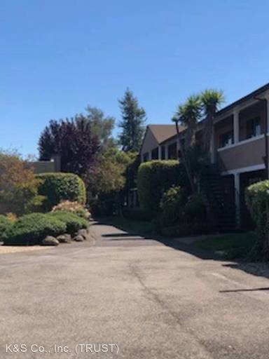Main picture of 905 Santa Clara Ave
