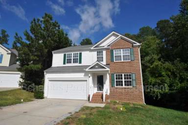 Main picture of 117 Tiverton Woods Dr