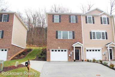 Main picture of 605 Spring Oaks Dr