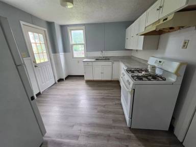 Main picture of 1014 E 5th St