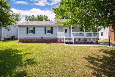 Main picture of 6865 Cedarcrest Ln