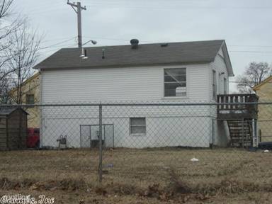 Main picture of 1904 Allen St