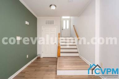 Main picture of 1688 Fallowfield Ct