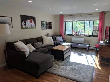 Main picture of 205 Kent St