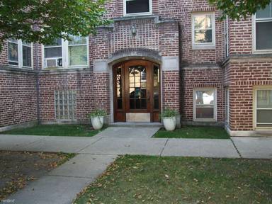 Main picture of 1901 W Argyle St