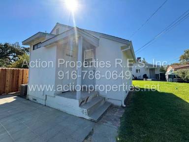 Main picture of 123 1/2 Willow Ave