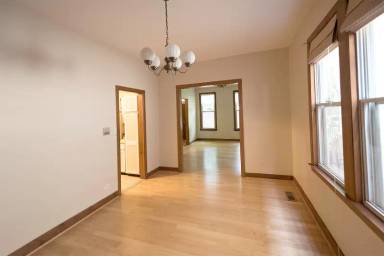 Main picture of 1233 W Wrightwood Ave