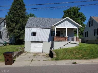 Main picture of 17 Drexel Ave