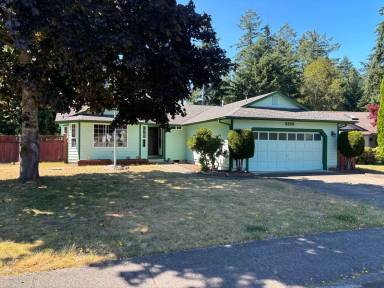 Main picture of 3233 Jeri Dr NE