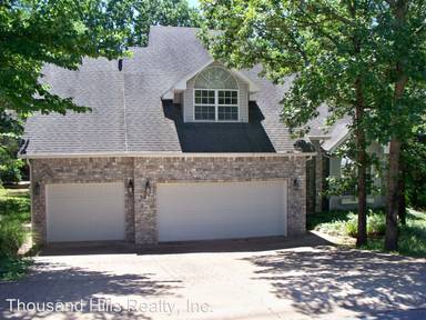 Main picture of 121 Loganberry Ct