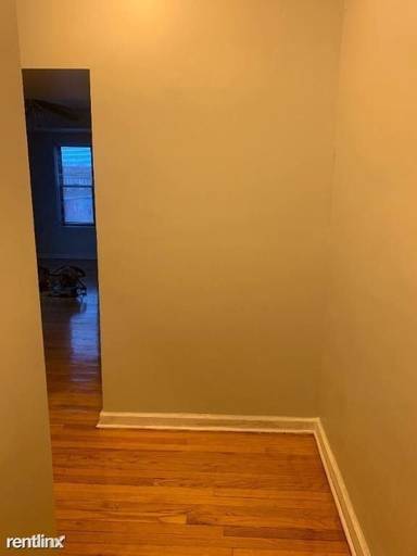 Main picture of 1723 E 79th St