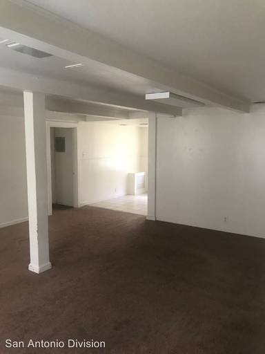 Main picture of 327 Bustillo Dr