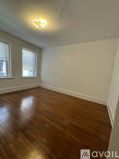Main picture of 122 Warren St