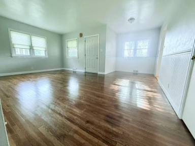 Main picture of 310 N Division St
