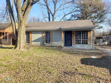 Main picture of 3718 Skylark Dr