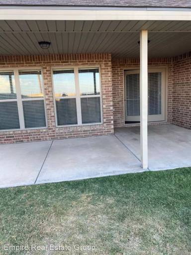 Main picture of 5907 Mile High Ln