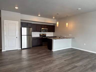 Main picture of 2276 Bison St