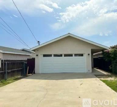 Main picture of 15247 Mariposa Ave