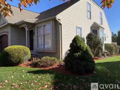 Main picture of 90 Talon Dr