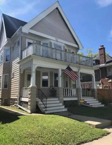 Main picture of 1567 S 76th St