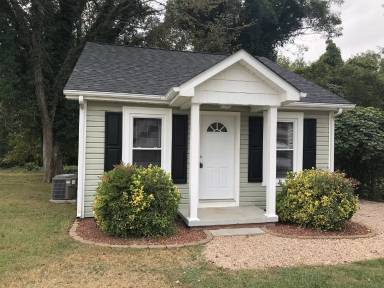 Main picture of 411 Gay St