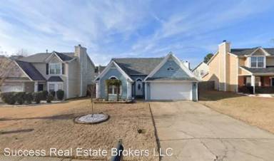 Main picture of 169 Summer Lake Dr SW
