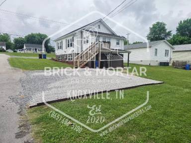 Main picture of 657 E Lincoln Rd