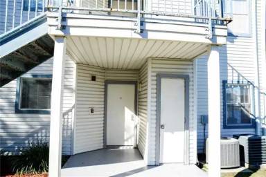 Main picture of 2556 Woodgate Blvd