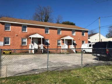 Main picture of 1015 Campostella Rd