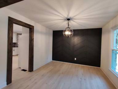 Main picture of 1301 Leolillie Ln