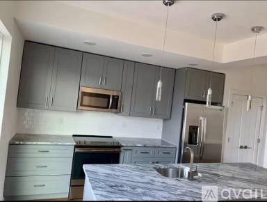 Main picture of 331 E Girard Ave