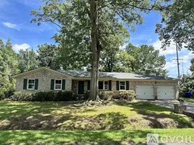 Main picture of 2204 N Dallerton Cir