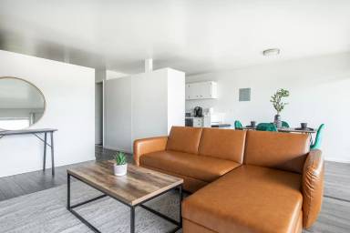 Main picture of 9925 NE 1st St