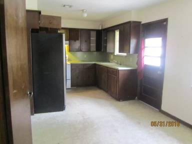 Main picture of 909 Meadowgreen Dr