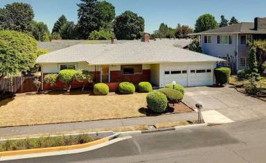 Main picture of 4206 NE 131st Pl